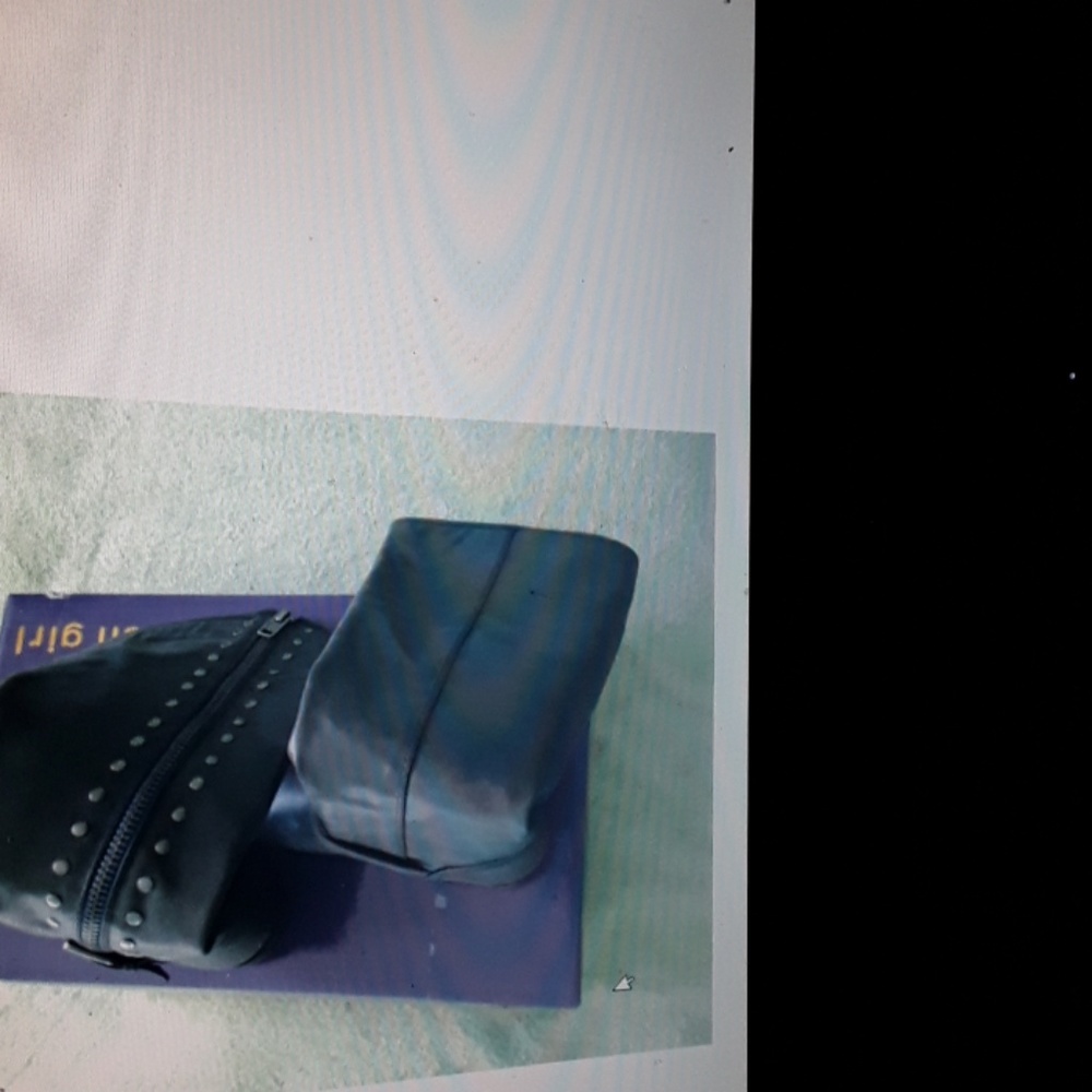 Boots - Picture 4 of 4